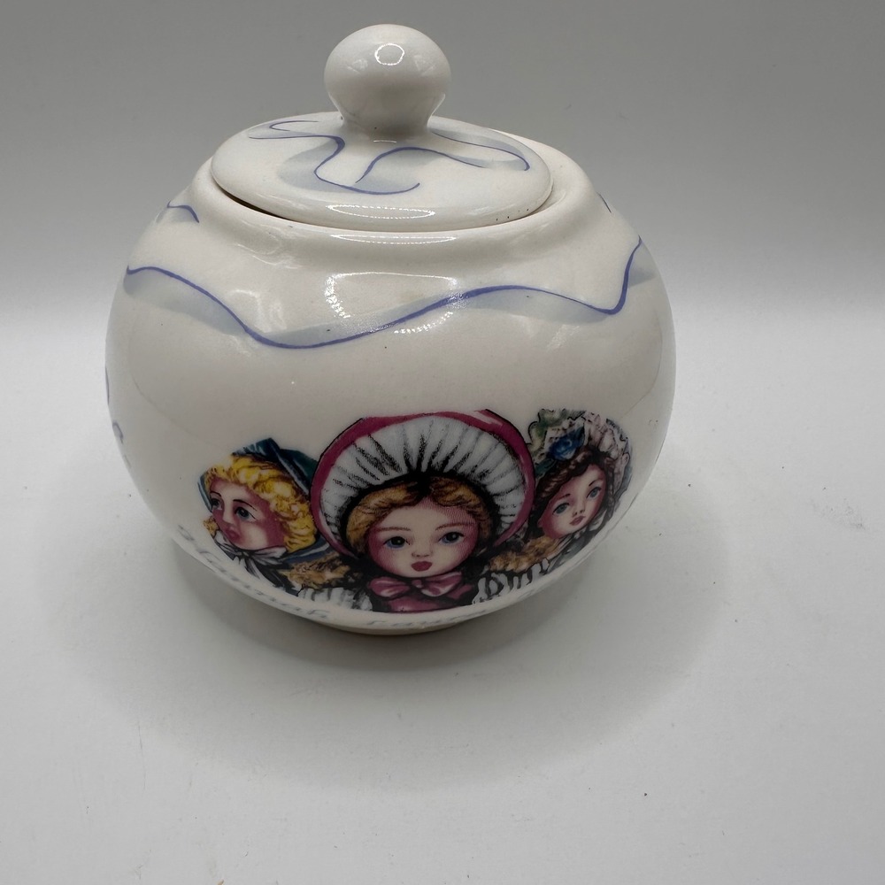 Paul Cardew Victorian Dolls Ceramic Sugar Bowl Jar with Lid White Blue Ribbon‎